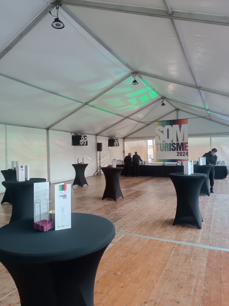 Calefaccion de aire caliente de 220kW combustion indirecta y toberas largo alcance.